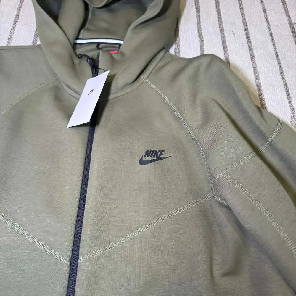 Nike Tech Fleece Windrunner Full-Zip Hoodie in Olive Green FB7921-222 - Picture 2 of 9